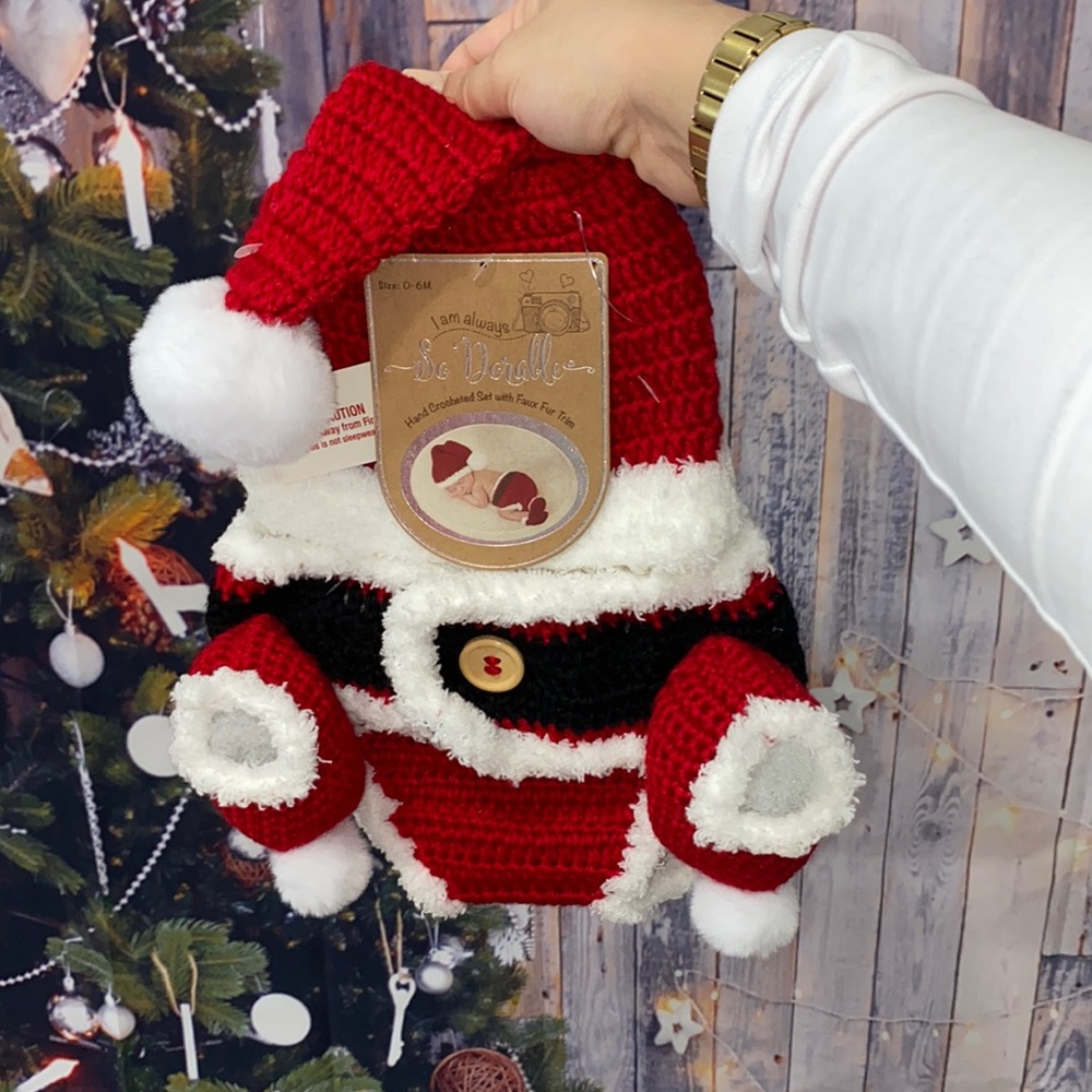 So ‘Dorable Baby Xmas outfit. 0-6 m
